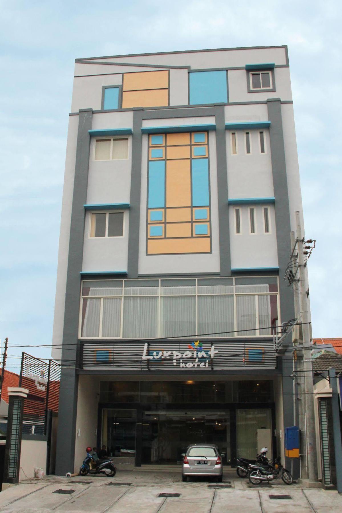Luxpoint Hotel Baratajaya Сурабая Экстерьер фото