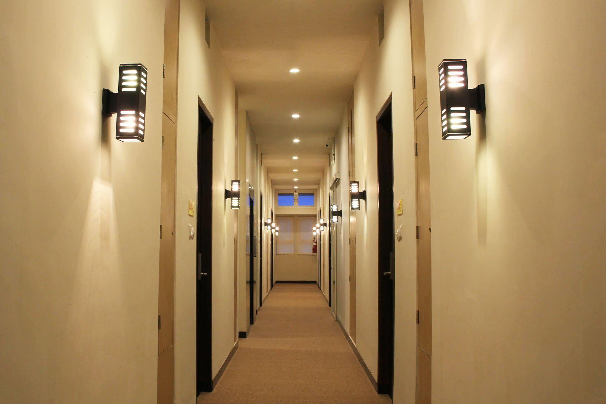 Luxpoint Hotel Baratajaya Сурабая Экстерьер фото